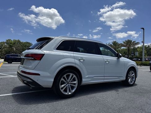 Used 2025 Audi Q7 3.0T Premium Plus AWD/4WD image 24