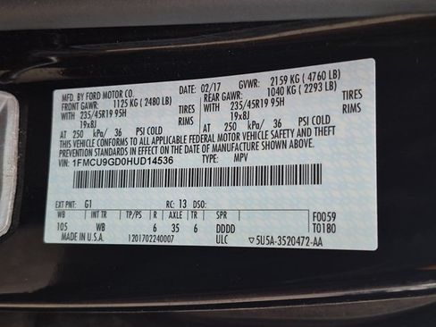 Used 2017 Ford Escape SE w/ Equipment Group 201A AWD/4WD image 14