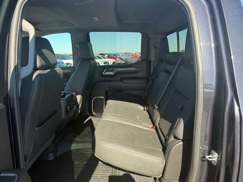 Used 2024 Chevrolet Silverado 1500 LT Trail Boss w/ LT Trail Boss Premium Package image 15