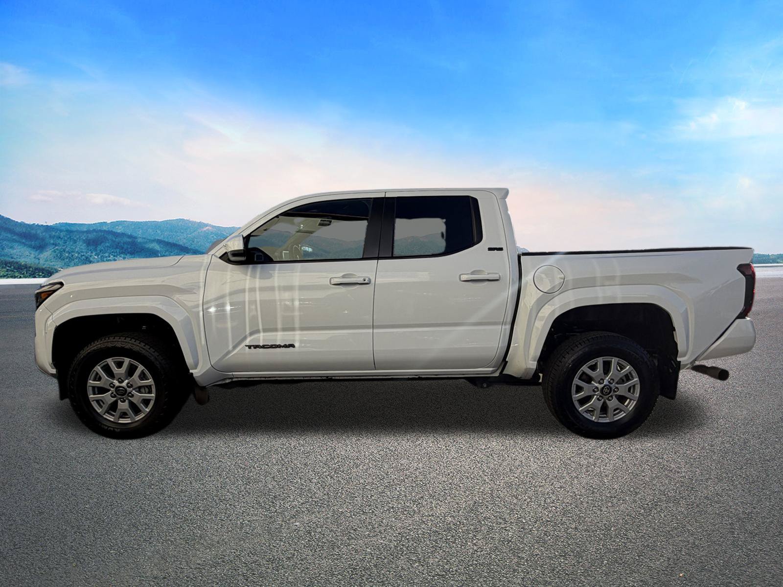 Used 2024 Toyota Tacoma SR5 RWD image 6