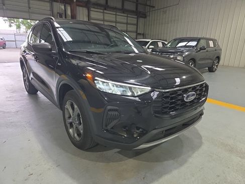 Used 2025 Ford Escape ST-Line AWD/4WD image 6