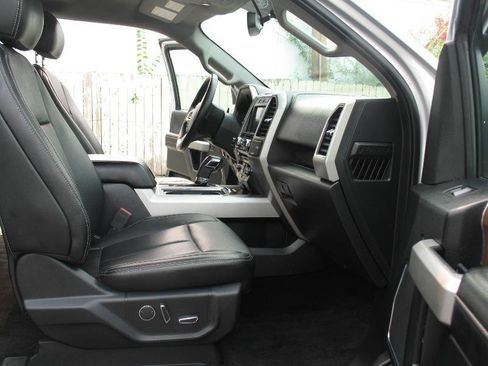 Used 2018 Ford F150 Lariat AWD/4WD image 20