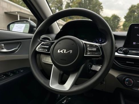 Used 2022 Kia Forte LXS image 20