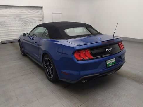 Used 2018 Ford Mustang Premium RWD image 5