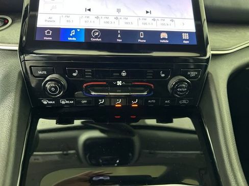 Used 2023 Jeep Grand Cherokee 4xe image 23