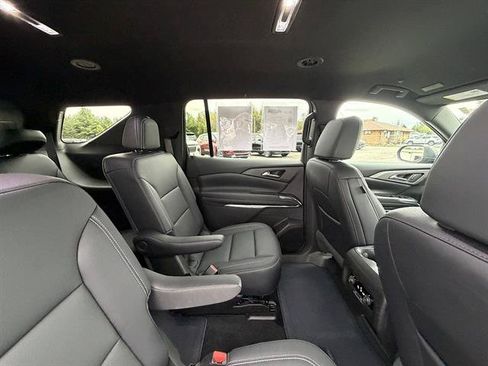 Used 2026 Chevrolet Traverse LT AWD/4WD image 21