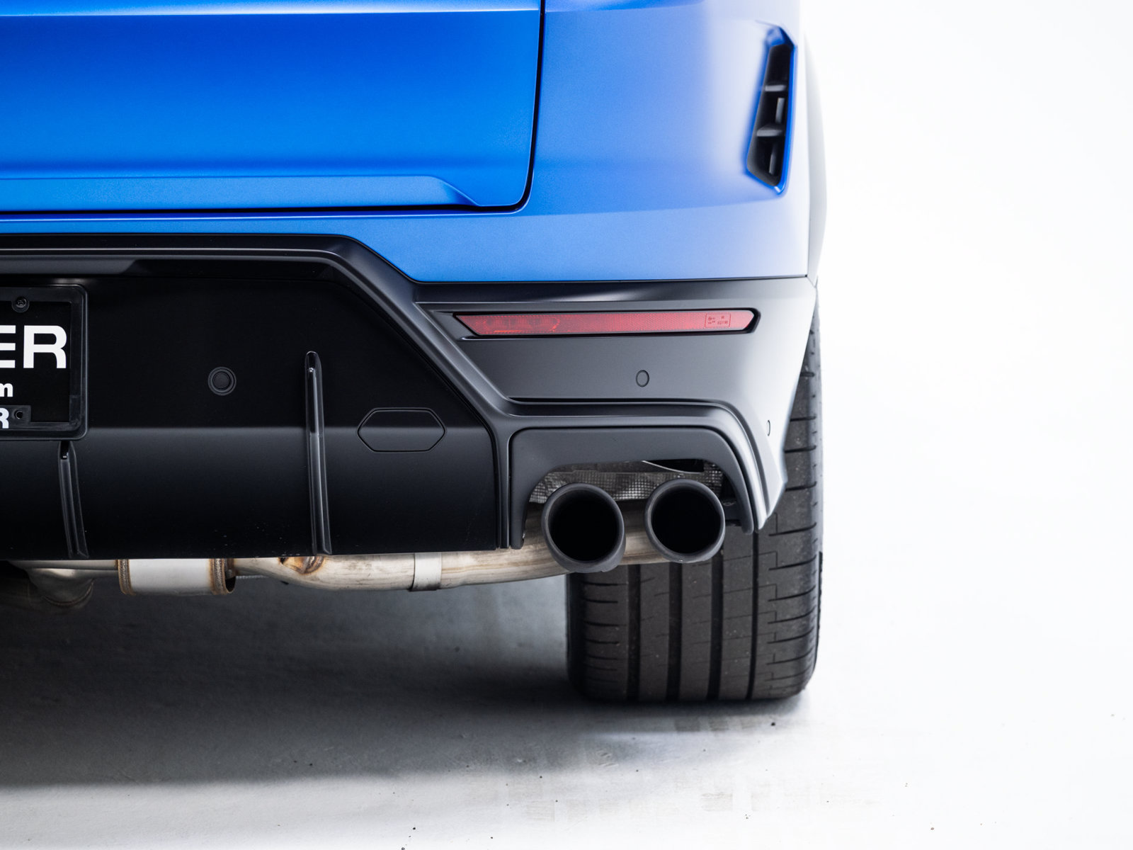 Used 2025 Lamborghini Urus SE AWD/4WD image 29