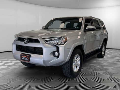 Used 2016 Toyota 4Runner SR5 Premium image 4