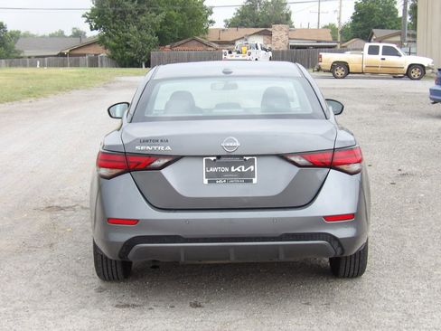 Used 2025 Nissan Sentra SV FWD image 7