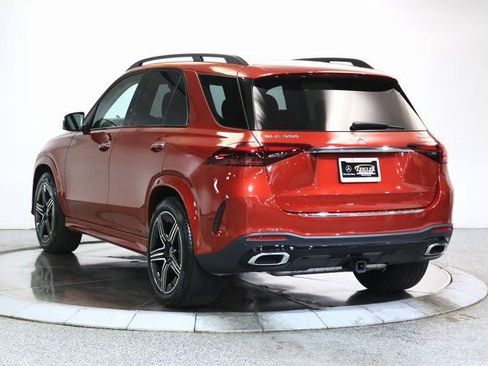 Used 2024 Mercedes-Benz GLE 350 4MATIC w/ AMG Line Exterior image 2