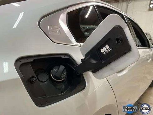 Used 2025 BMW 530i xDrive image 94