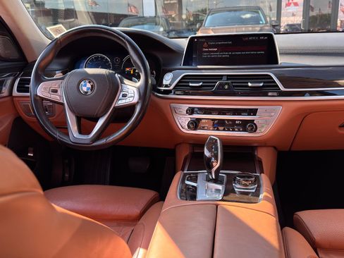 Used 2019 BMW 740i xDrive 740i xDrive w/ Executive Package image 25