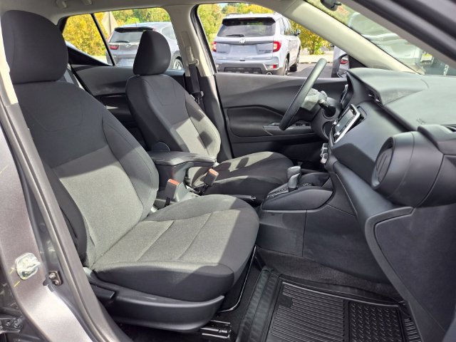 Used 2025 Nissan Kicks Play S FWD image 20