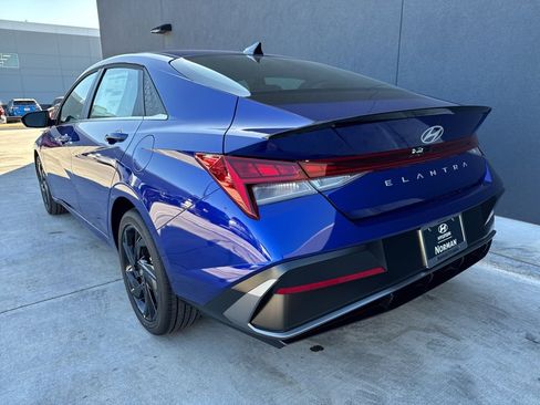 New 2026 Hyundai Elantra SEL Sport image 6