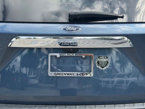 Used 2020 Ford Explorer XLT w/ Equipment Group 202A RWD image 39