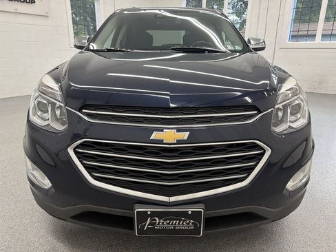 Used 2017 Chevrolet Equinox Premier w/ Enhanced Convenience Package AWD/4WD image 2