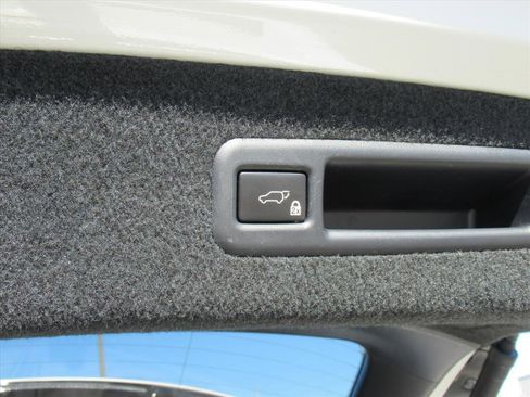 Used 2019 Lexus RX 350L Luxury image 34