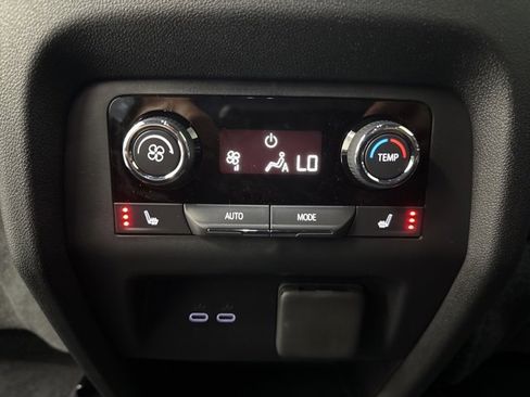 New 2026 Chevrolet Traverse RS image 27