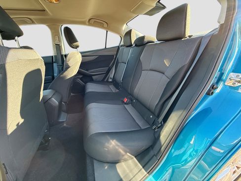 Used 2018 Subaru Impreza 2.0i Premium image 19