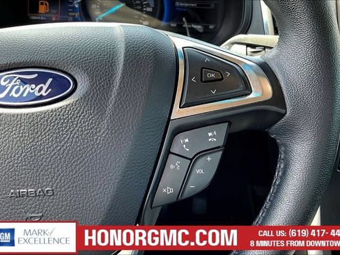 Used 2024 Ford Edge Titanium AWD/4WD image 16
