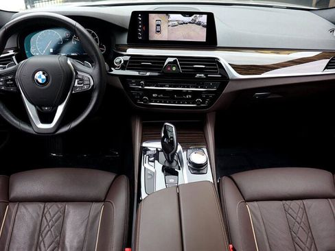 Used 2019 BMW 540i xDrive w/ Executive Package image 23