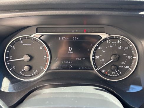 Used 2025 Nissan Rogue SV image 43