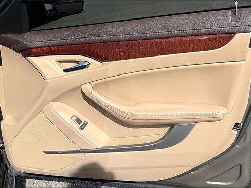 Used 2011 Cadillac CTS Luxury image 22