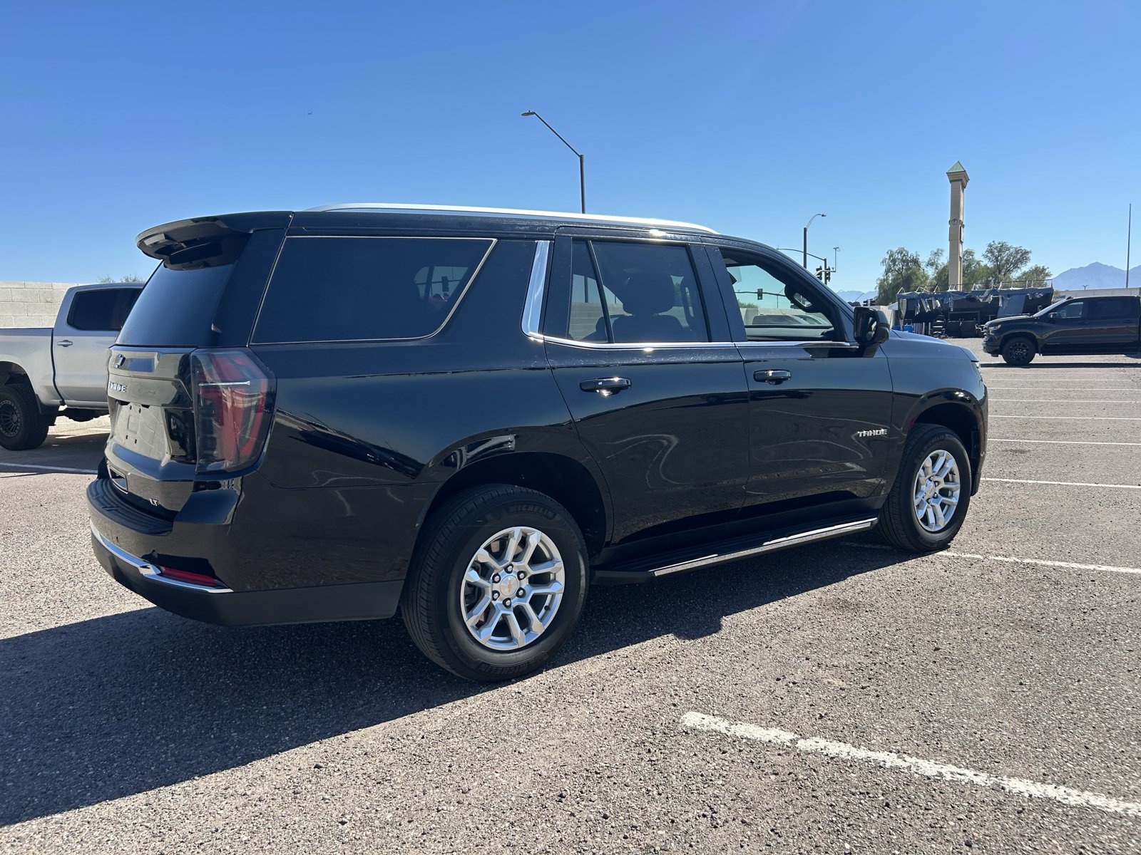 Used 2025 Chevrolet Tahoe LT AWD/4WD image 5