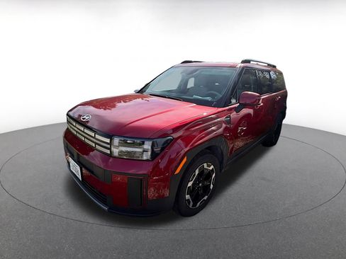 Used 2025 Hyundai Santa Fe SEL image 4