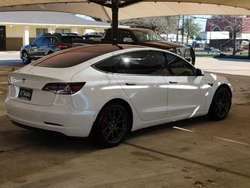 Used 2018 Tesla Model 3 Long Range image 11