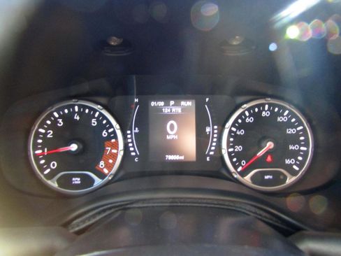 Used 2020 Jeep Renegade Latitude image 14