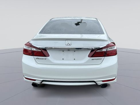 Used 2016 Honda Accord Sport image 8