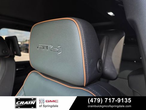 Used 2025 GMC Yukon XL AT4 w/ AT4 Premium Plus Package AWD/4WD image 22