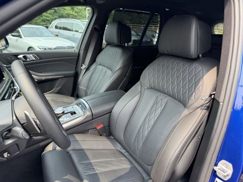Certified 2026 BMW X5 M60i AWD/4WD image 11