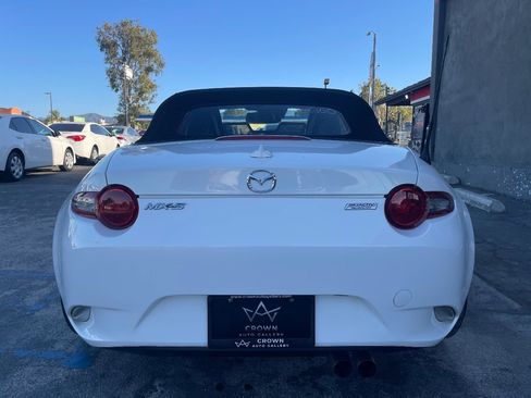 Used 2017 MAZDA MX-5 Miata Grand Touring RWD image 8