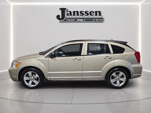 Used 2010 Dodge Caliber SXT image 2