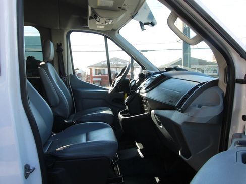 Used 2016 Ford Transit 350 XL image 10