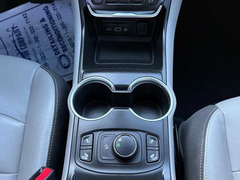 Used 2019 GMC Terrain SLT image 24