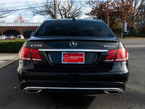 Used 2014 Mercedes-Benz E 250 BlueTEC Sedan w/ Premium 1 Package image 5