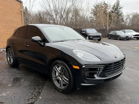 Used 2021 Porsche Macan Turbo image 6