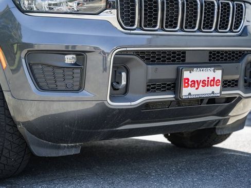 Used 2022 Jeep Grand Cherokee Overland w/ Luxury Tech Group IV image 44