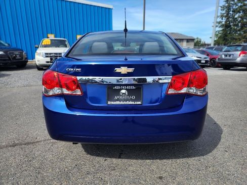 Used 2012 Chevrolet Cruze LS w/ Connectivity Package FWD image 6