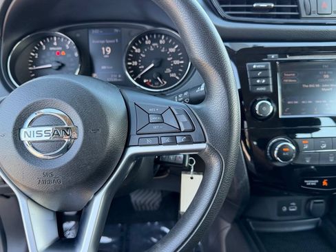 Used 2018 Nissan Rogue S FWD image 29