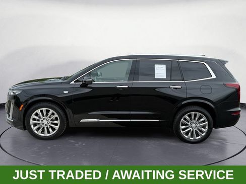 Used 2023 Cadillac XT6 Premium Luxury w/ Technology Package AWD/4WD image 2