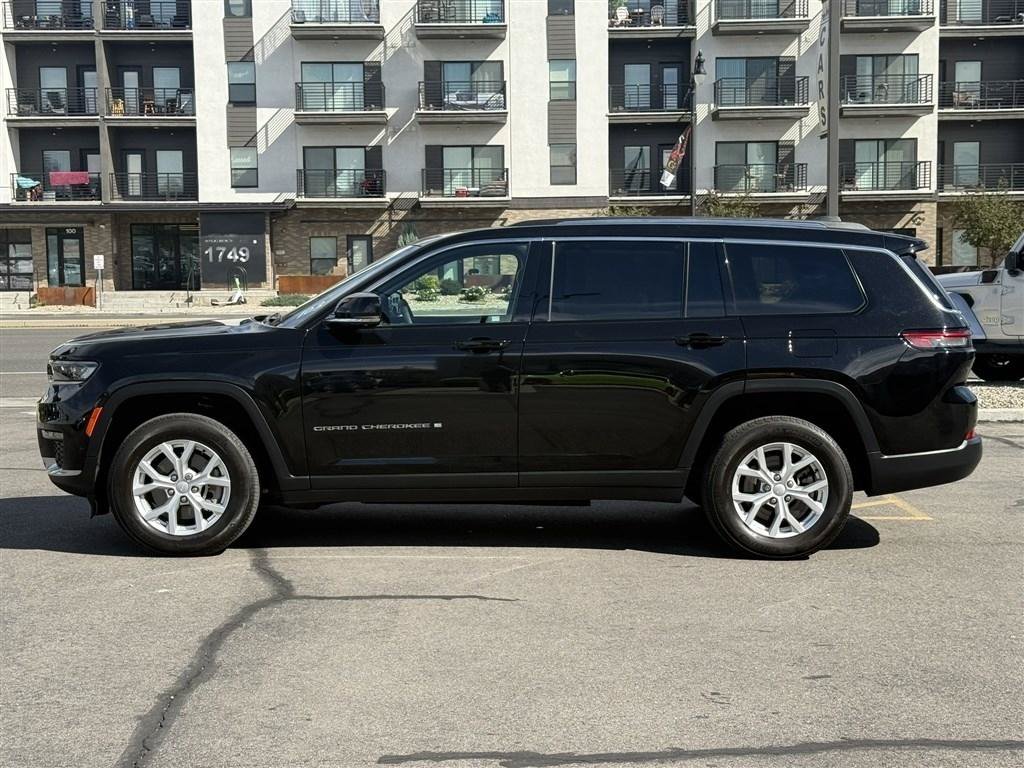 Used 2024 Jeep Grand Cherokee L Limited w/ Luxury Tech Group II AWD/4WD image 4