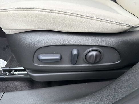 Used 2023 Buick Encore GX Preferred w/ Cold Weather Comfort Package image 19