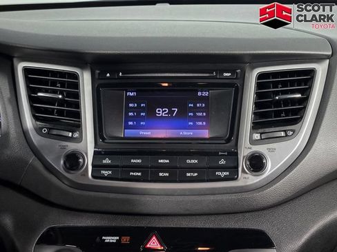 Used 2017 Hyundai Tucson SE w/ SE Popular Package 02 FWD image 20