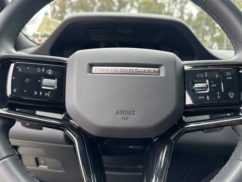 Used 2024 Land Rover Range Rover Evoque S AWD/4WD image 17