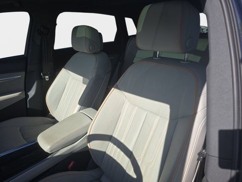Used 2024 Audi Q8 e-tron Prestige w/ Prestige Package AWD/4WD image 25
