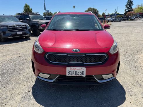 Used 2017 Kia Niro Touring FWD image 8